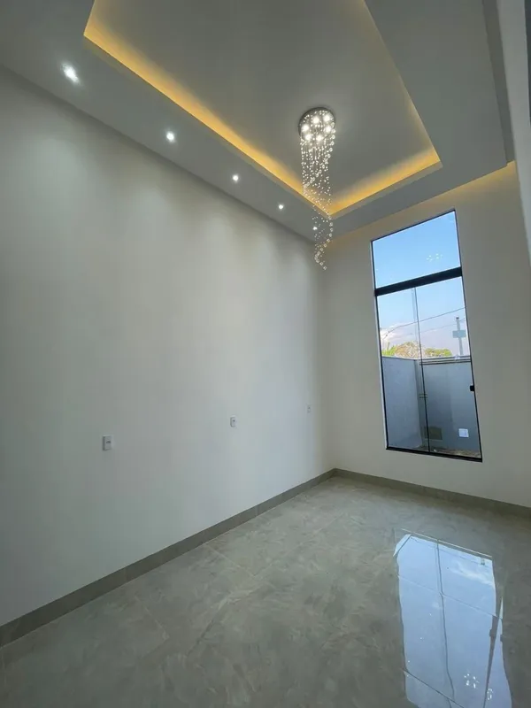 GH2457 Casa com 3 quartos no Parque Veiga Jardim, em terreno com 180,00m² com 11...