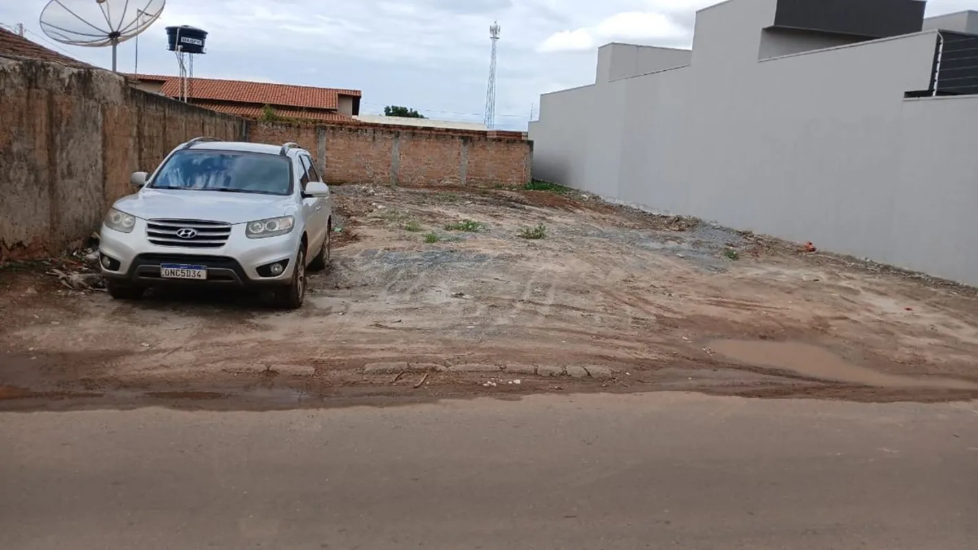 Lote à venda no bairro Vivian Parque em Anápolis!286m2Próximo a comércios e dema...