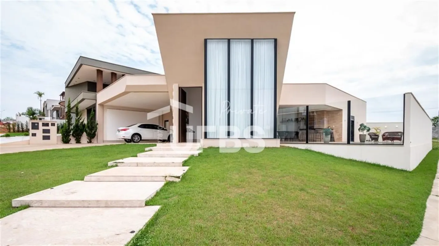 COD U-0032534 - Casa térrea no Portal Do Sol GardenCom um terreno amplo de 531 m...