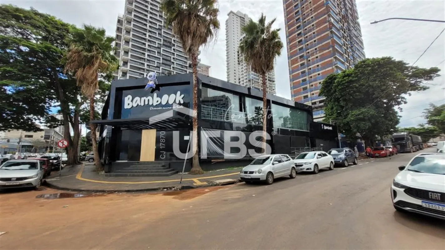 COD U-0032531 - Sobrado comercial com 467,50 metros de terreno, de esquina, todo...