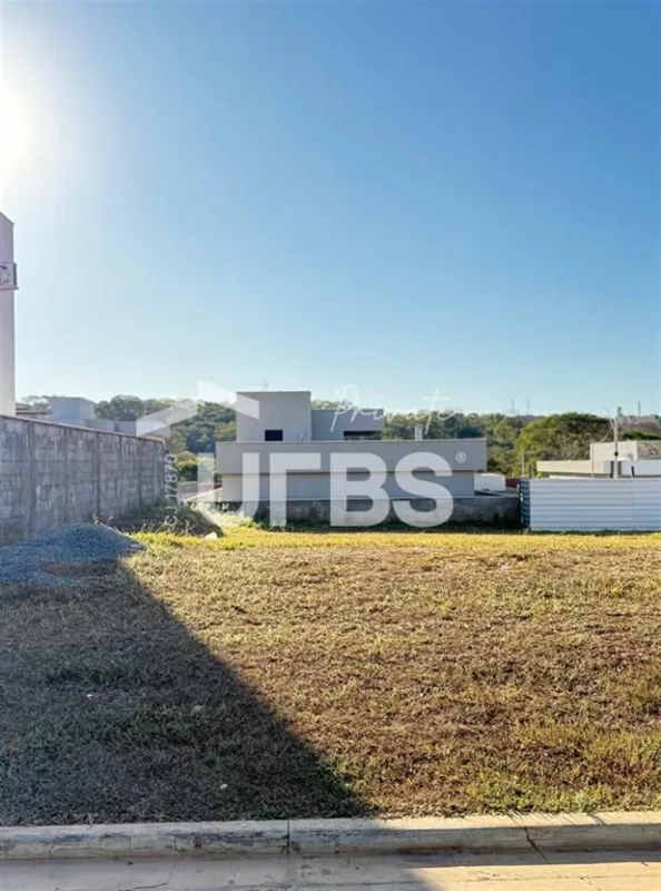 COD U-0032361 - Lote à Venda – Jardins Porto305 m² | Quadra U Lote 06 Parte mais...