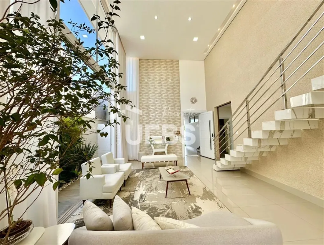 COD U-0032300 - SOBRADO MOBILIADO - JARDIM VENEZA - 360 m² de área total- 247 m²...