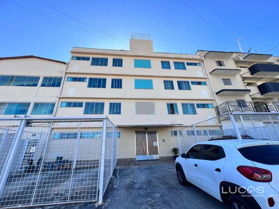 APARTAMENTO - TAGUATINGA NORTEO imóvel dispõe de sala ampla, cozinha com armário...