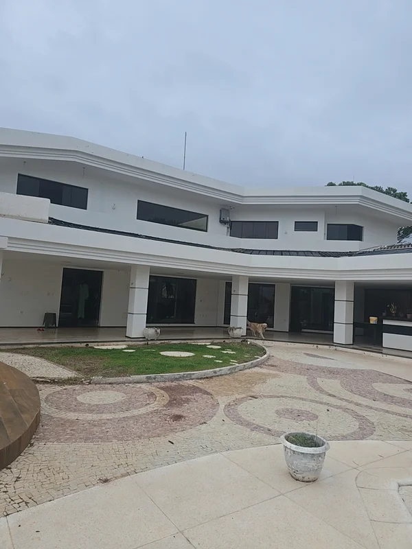 Casa de Alto Padrão para Locação – Park Way692 m² | 4 Suítes | Lazer Completo | ...