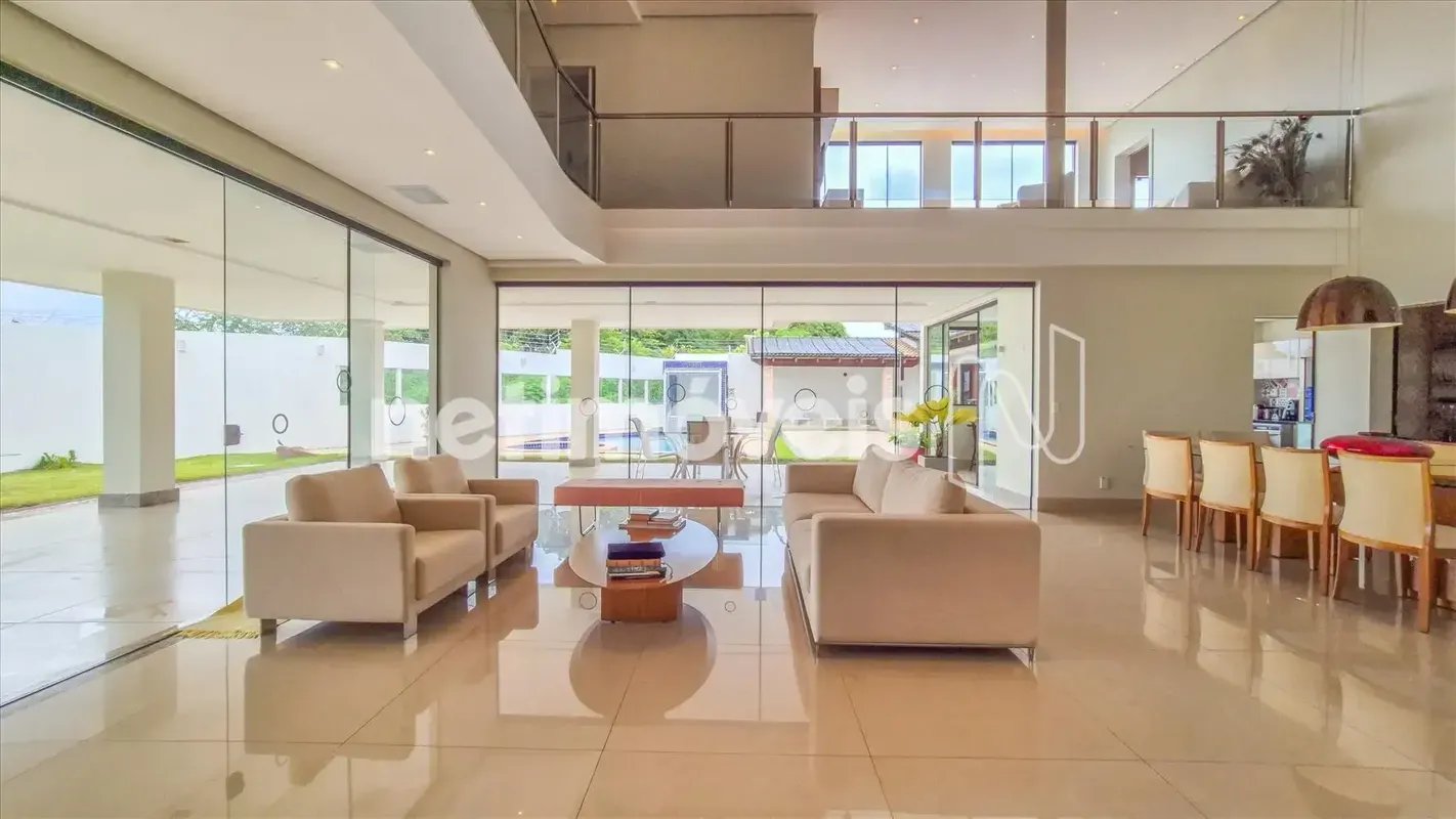 Condomínio Solar de Brasília – Casa de Alto Padrão com 6 Quartos (5 Suítes, send...