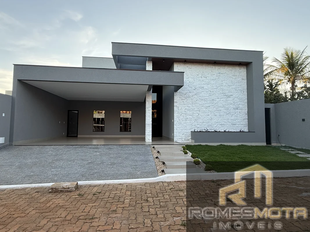 Vendo casa alto padrão Rua 12 Vicente Pires Excelente condomínio ( vazado 12 pra...