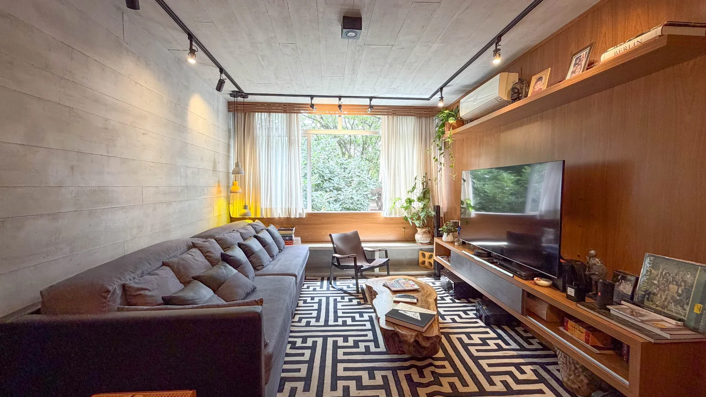 Apartamento sofisticado e 100% reformado na 407 Sul | 2 quartos (1 suíte) | Vist...