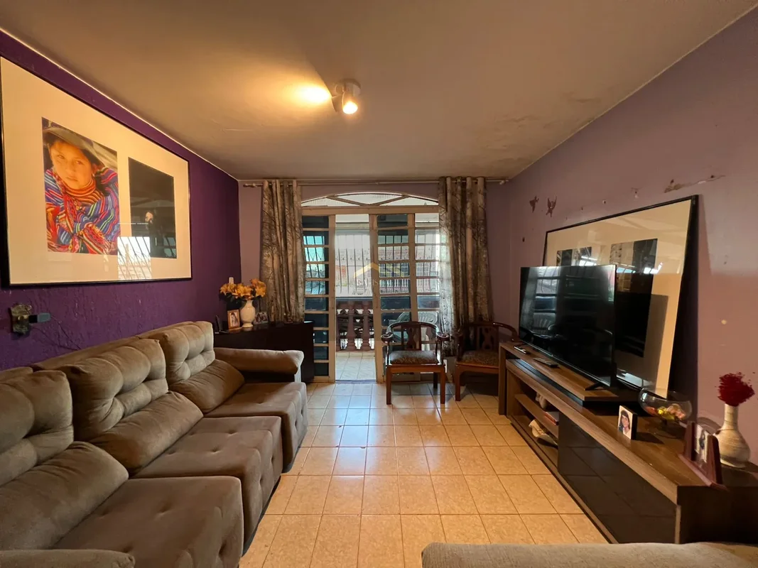 Sobrado na QNL 24 com 264m² – Espaço, conforto e excelente localizaçãoA Batista ...
