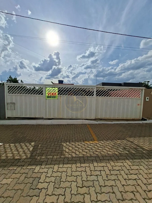Casa térrea dentro de um excelente condomínio com infra estrutura;3 quartos send...