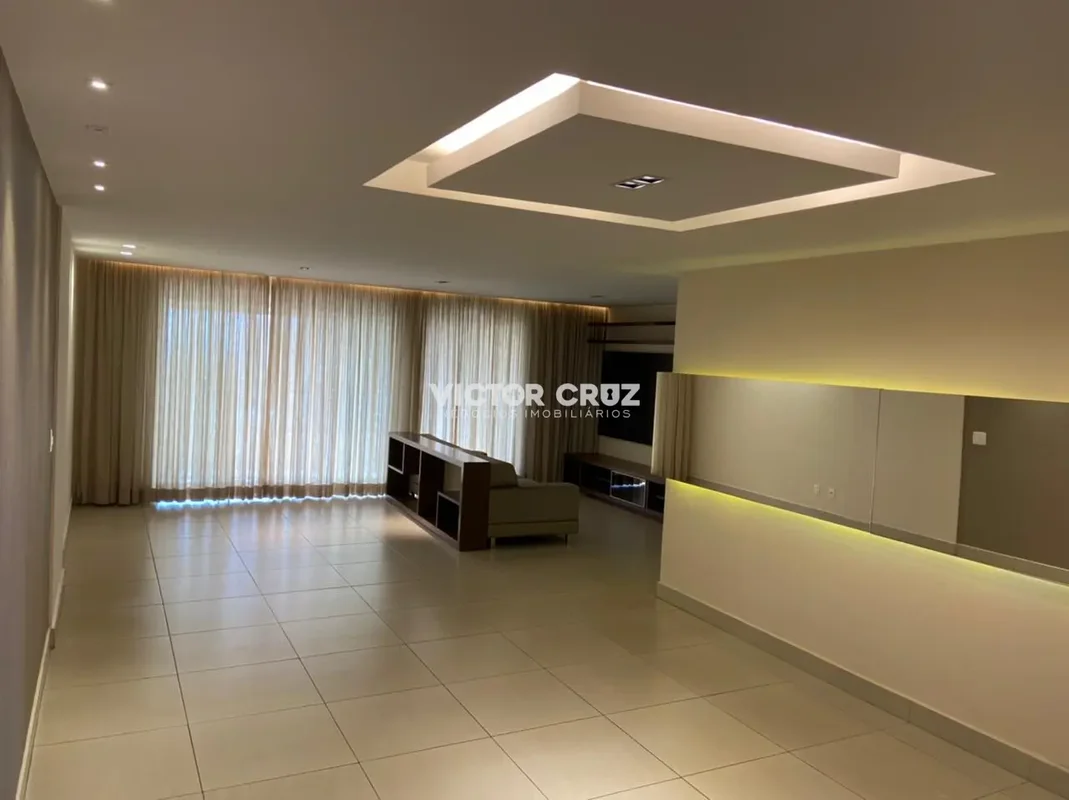 Victor Cruz Negócios Imobiliários LTDA aluga:Rua 33 Sul, Residencial Noblesse, Á...
