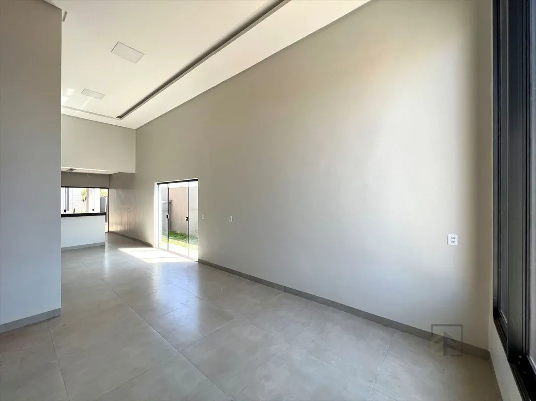 Casa térrea com 3 suítes plenas Condomínio Terras Alpha 1 Imóvel com ótima local...