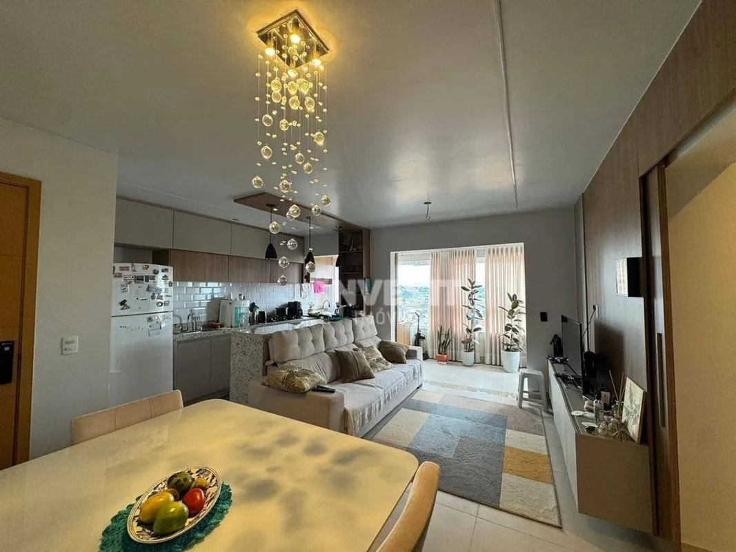 LOCALIZAÇÃO:Apresentamos este incrível apartamento no Lucy Complete Home, um emp...