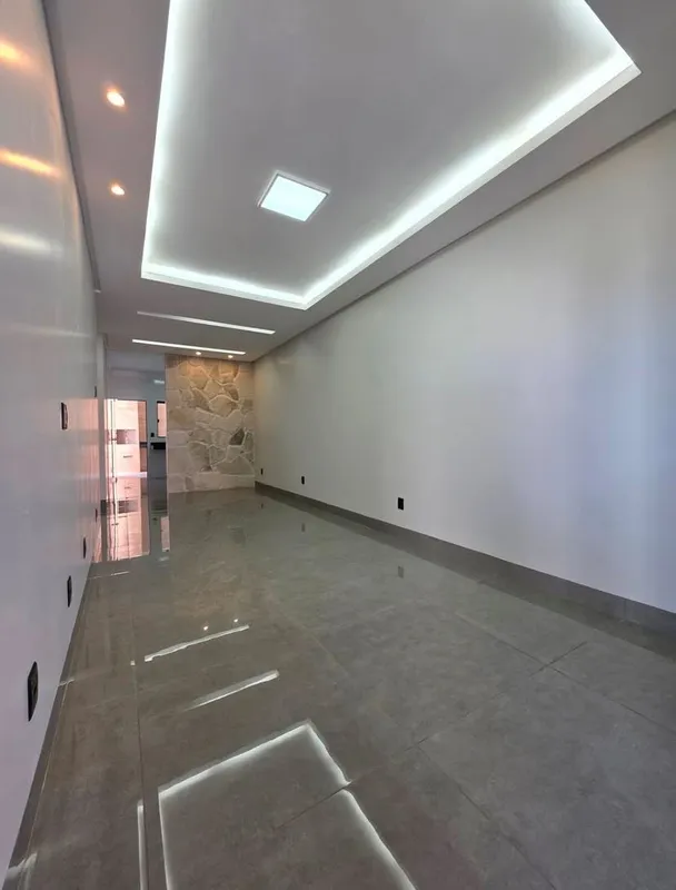 CASA À VENDA | SENADOR CANEDO – GO3 quartos (1 suíte)Sala para 2 ambientesCozinh...