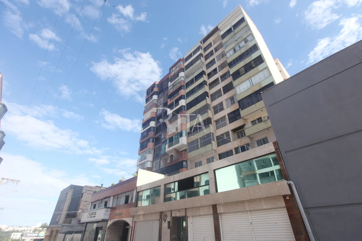 OPORTUNIDADE ÚNICA NO CORAÇÃO DE TAGUATINGA!!!EXCELENTE 03 QUARTOS, NASCENTE COM...