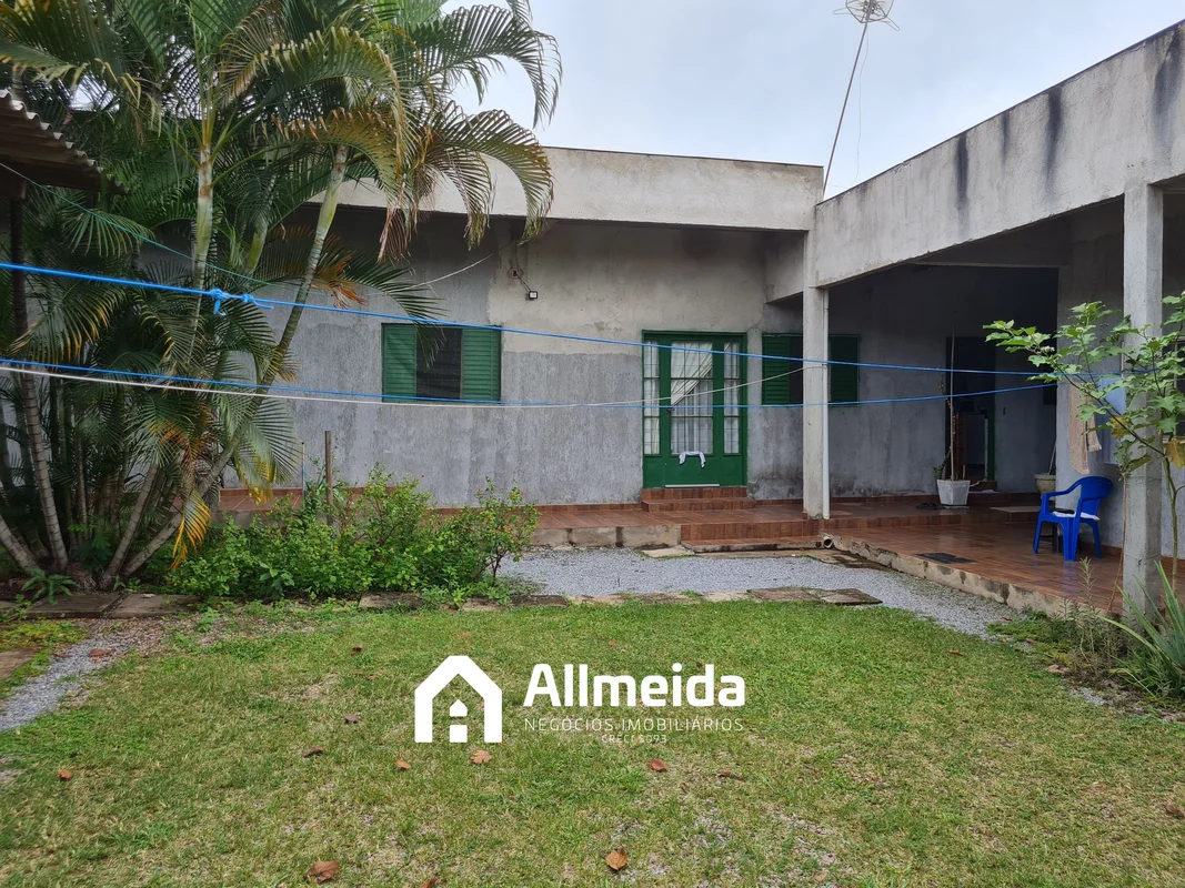 VENDO CASA NA TERCEIRA ETAPA DO CONDOMÍNIO MANSÕES ENTRE LAGOS COM DUAS CASASA C...