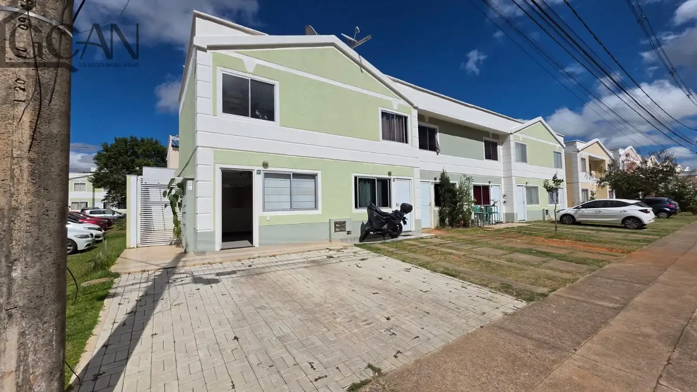 QC 7 - JARDINS MANGUEIRAL - Casa de canto sem vizinho em uma das lateraisOportun...