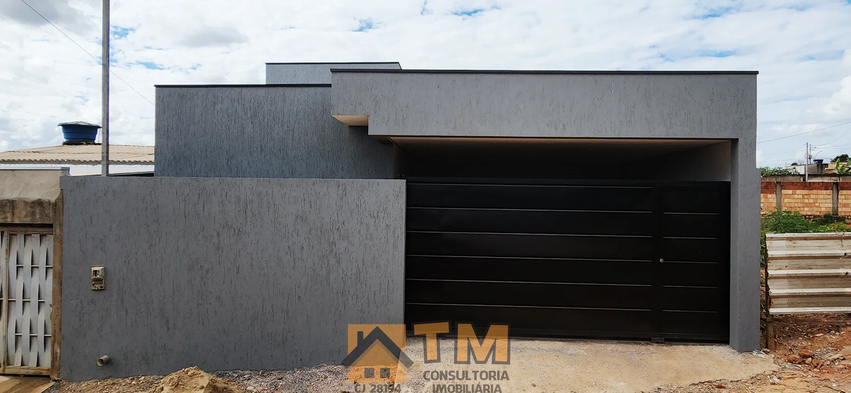 TM CONSULTORIA IMOBILIÁRIAVENDE;CASA NOVA, MODERNA, COM FINO ACABAMENTO, BAIRRO ...