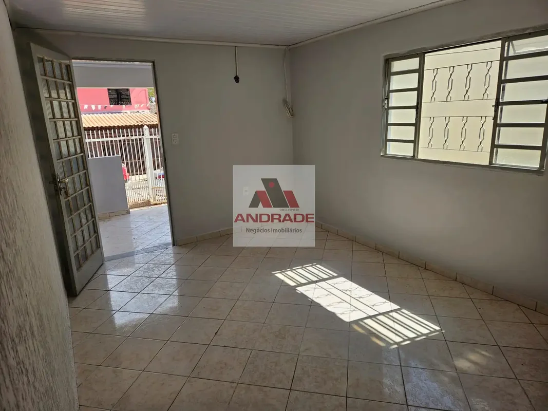 Casa de 2 quartosNo forro de pvcQuadra 1 conjunto DValor 315.000 Aceita financia...