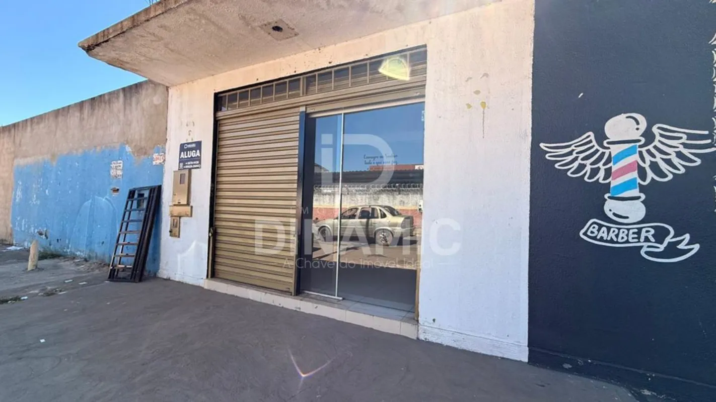 (ID 10)Sala comercial 48m² com 2 portas em frente Bombeiros no Veiga Jardim - Ap...