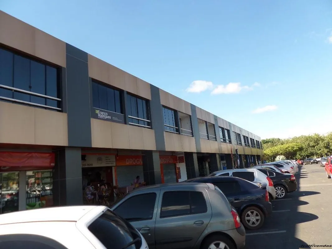 CLSW 104, bloco C, Sala nº 148 - Sudoeste/DF, na quadra do Mcdonalds, próximo do...