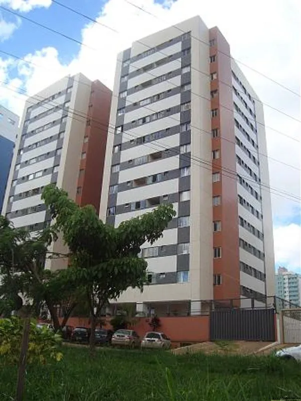 Excelente localização: Av. Flamboyant, lote 04, apartamento no 7º andar - Águas ...