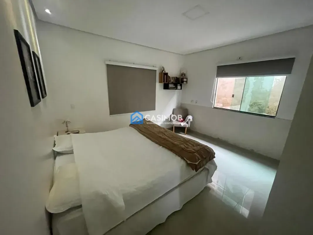 Casa em Condomínio à Venda - Conforto, Espaço e Excelente OportunidadeCaracterís...
