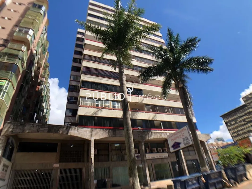 3 Quartos Sala e varanda Banheiro social Cozinha com Armário área de serviço 1 v...