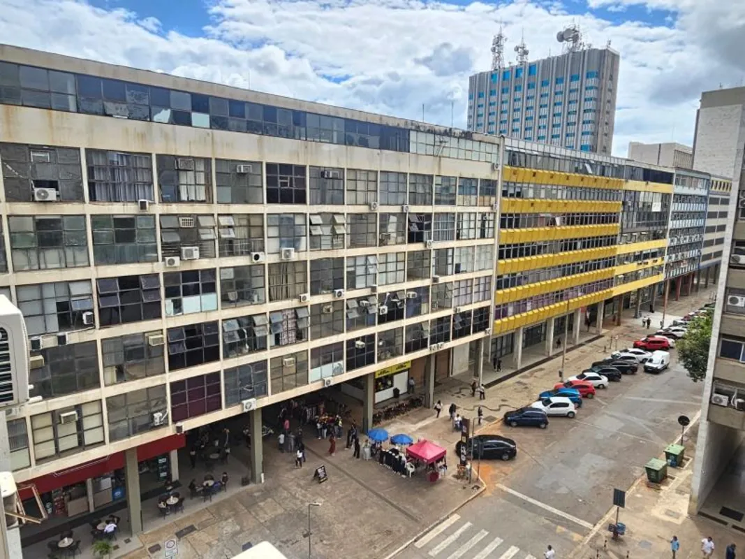 SCS QD.02 - EDIFÍCIO SÃO PAULO - VENDA SALA COMERCIAL NASCENTE, COM 28,43m² útei...