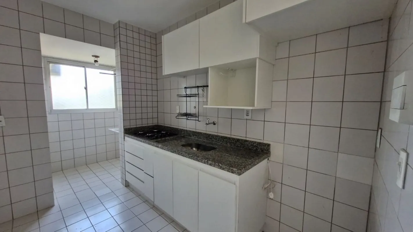 EXCELENTE APARTAMENTO COM 02 QUARTOS COM ARMÁRIOS, BANHEIRO SOCIAL, SALA DE ESTA...