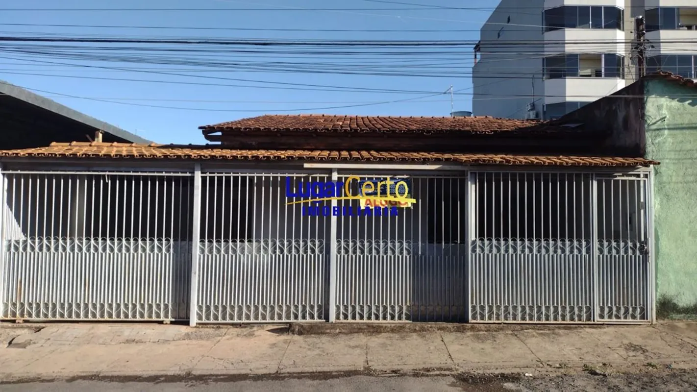CASA NA QUADRTA 04 DA VILA BURITIS!!!!PRÓXIMO AO SUPERMERCADO PIAUÍ, DROGARIA CA...