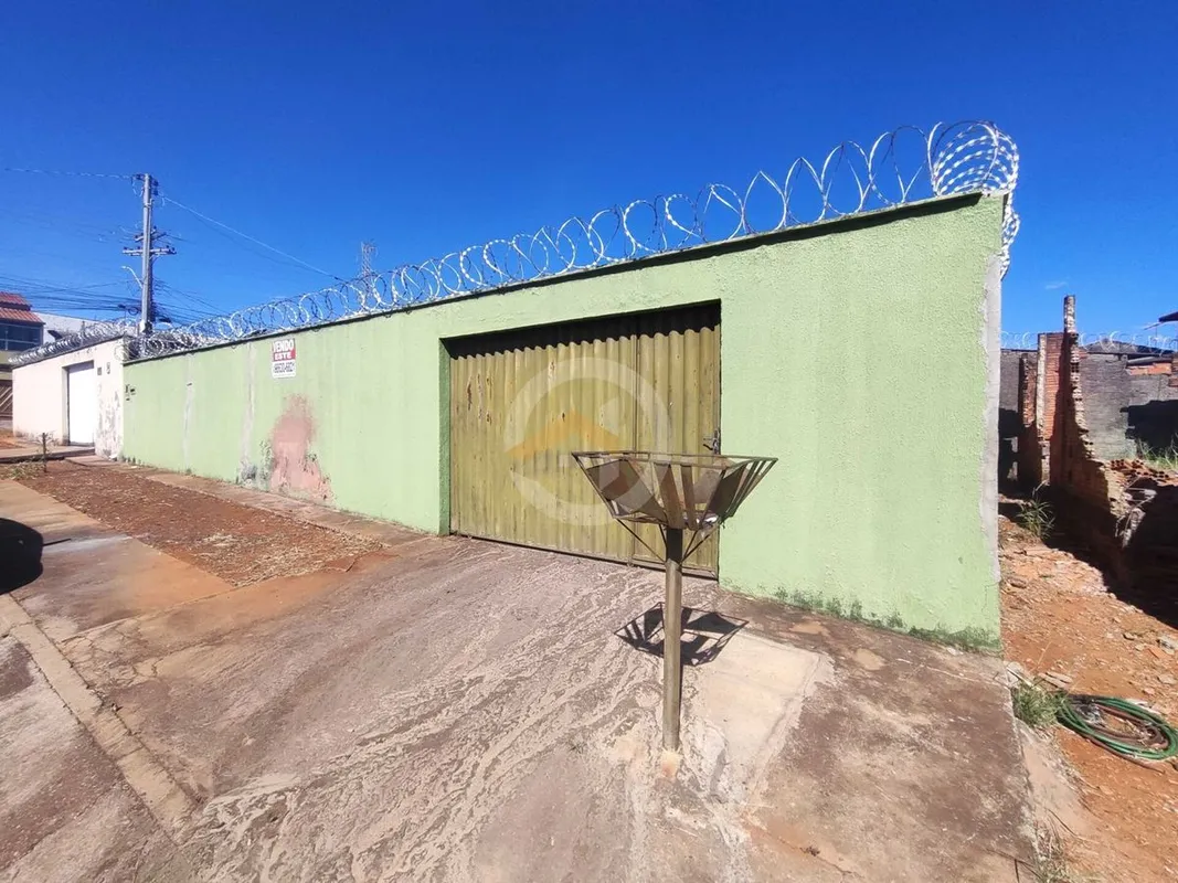 Excelente oportunidade de adquirir uma casa no charmoso bairro Residencial Cente...