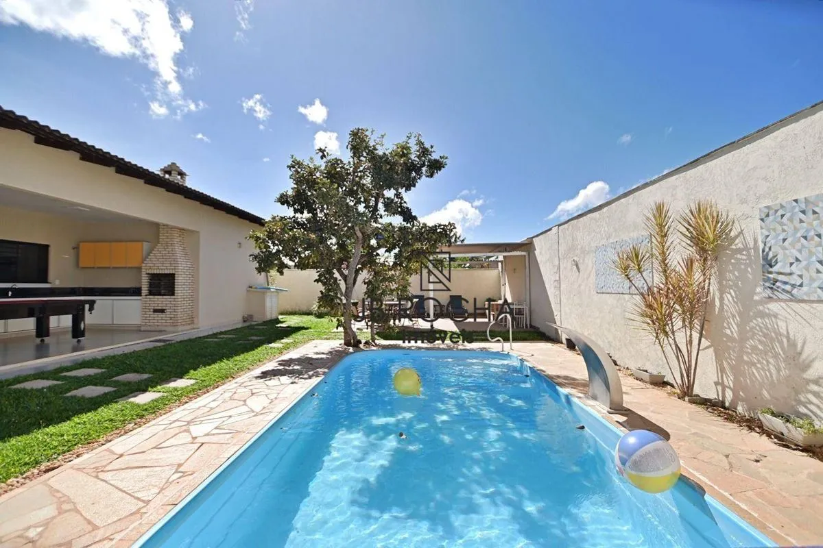 JB ROCHA IMÓVEIS VENDE COM EXCLUSIVIDADEÓtima casa no Condomínio Quintas do Trev...
