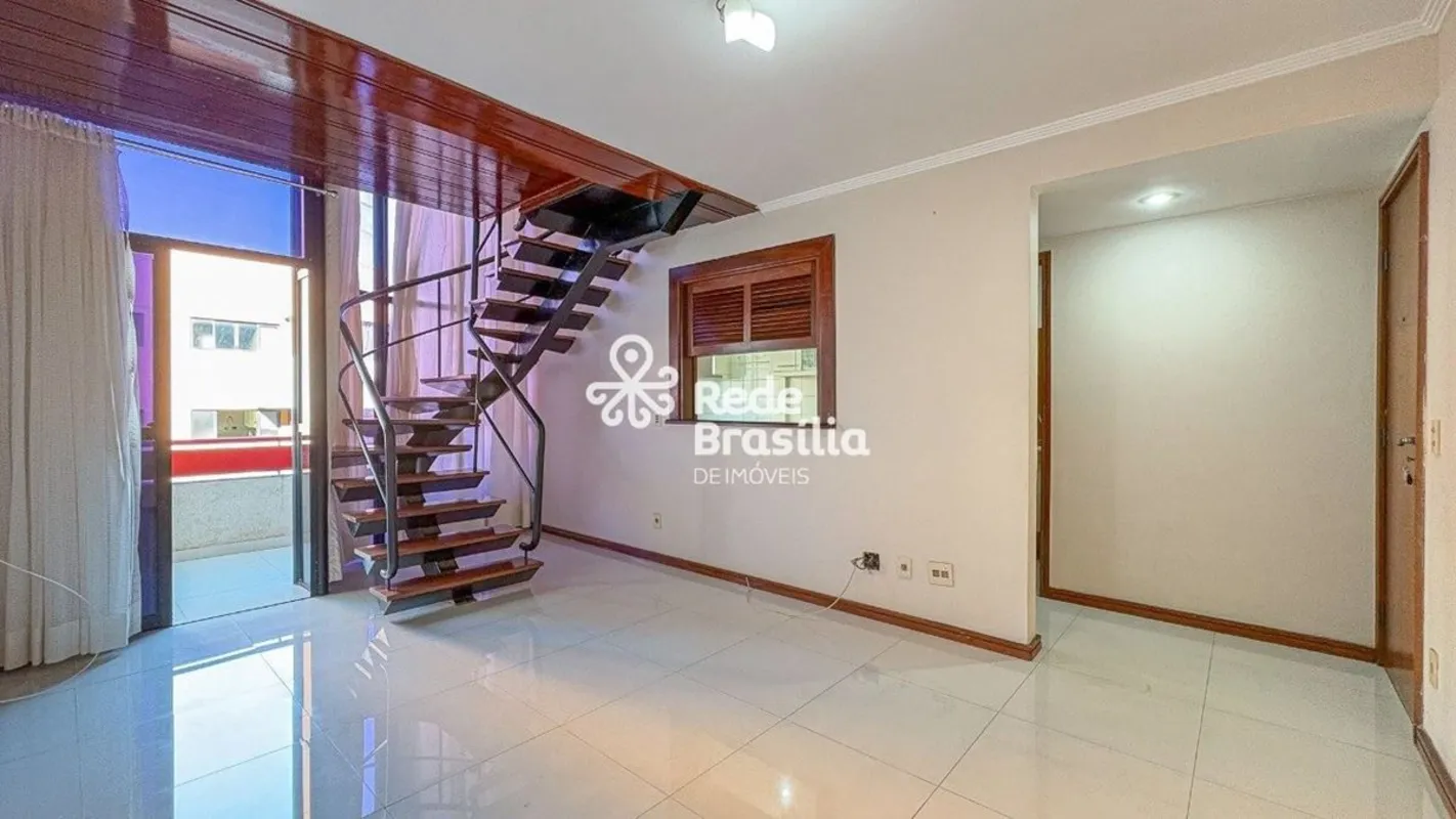 SQN 303, Asa Norte, Brasília, DFApartamento duplex em andar alto, com vista livr...