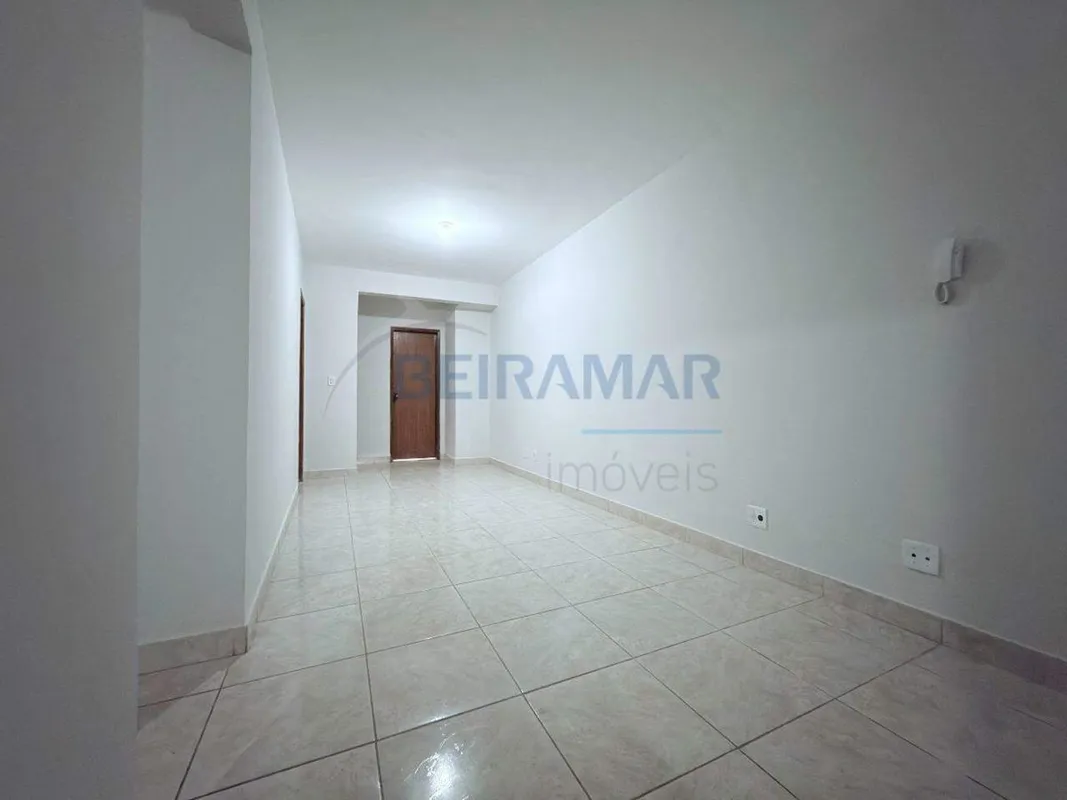 Características do imóvel:- Sala ampla e bem iluminada, ideal para momentos de c...