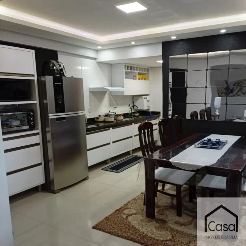  CASA IMÓVEIS VENDE – EXCELENTE APARTAMENTO 3 QUARTOS - Vicente Pires, Rua 8. Fá...
