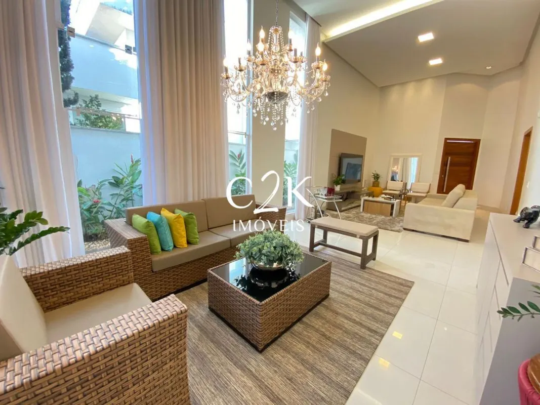 Jardins Lisboa - Casa 4 quartos, Escritório e Lazer com Piscina - Goiânia - GOUm...