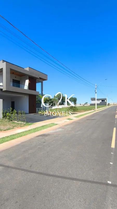 SOBRADO 4 QUARTOS PARQVILLE QUARESMEIRAPARQVILLE QUARESMEIRASOBRADO 4 Quartos • ...
