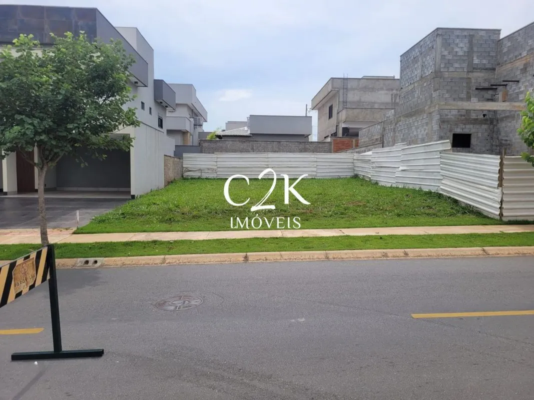 Lote com 312m², Plano a venda, ParqVille Jacarandá - Aparecida de GoiâniaParqvil...