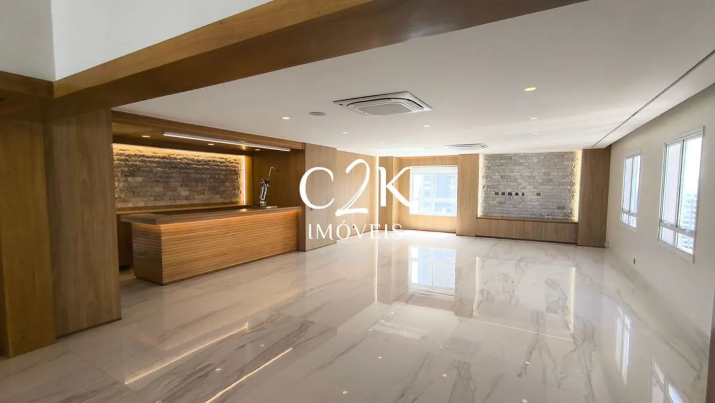 Cobertura Duplex de Luxo com Vista Exclusiva para o Parque Flamboyant, 4 SuítesC...