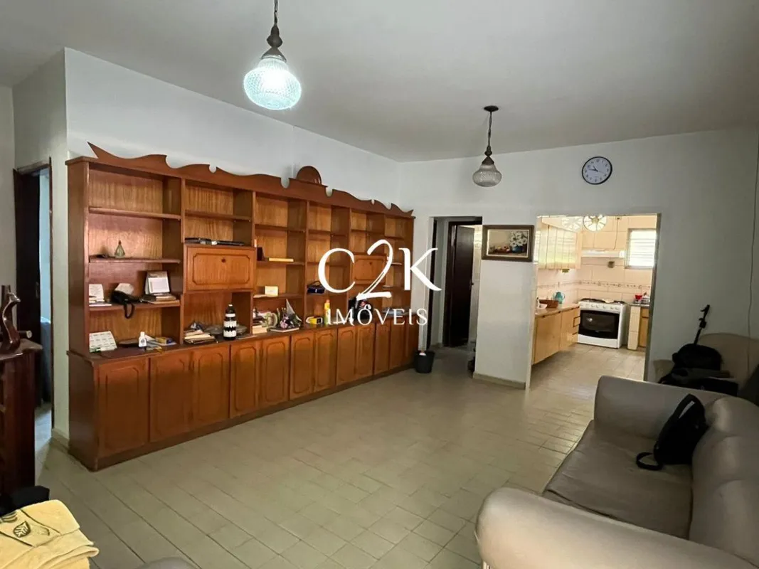 Aceita Financiar - Casa a venda, lote 504m² no St Universitário – Goiânia (GO)Ca...