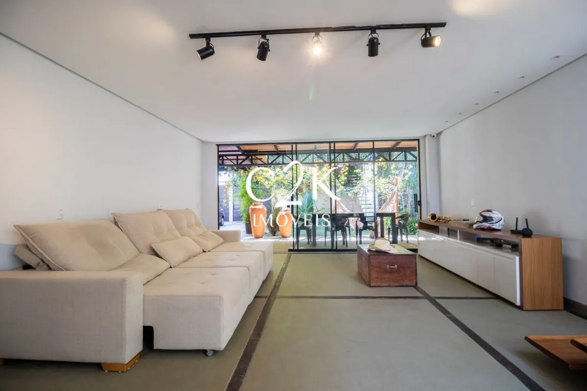 Sobrado Moderno com Área Gourmet e Área Verde Setor Nova Suíça – GoiâniaSobrado ...