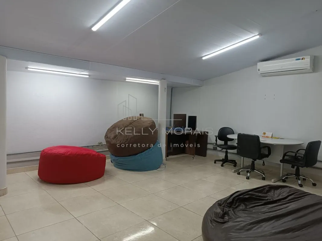 Casa Comercial térrea com 8 salas no Setor Pedro Ludovico - Goiânia GOCasa comer...