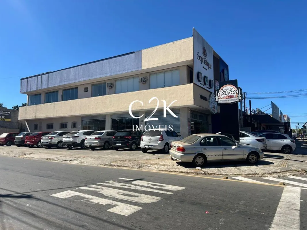Renda de 17 mil - Prédio Comércial na Avenida Principal de Senador Canedo - GOPr...