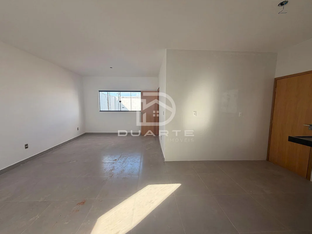 Casa em Residencial San Marino, próximo ao parque da Jaiara, com:- 03 quartos, s...