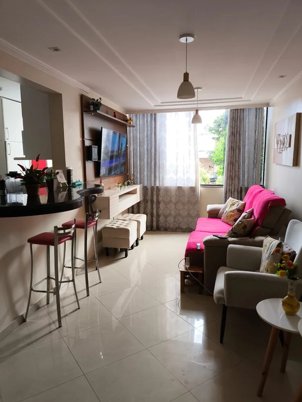 Conheça este aconchegante apartamento de 1 dormitório, situado na Quadra 2 Conju...