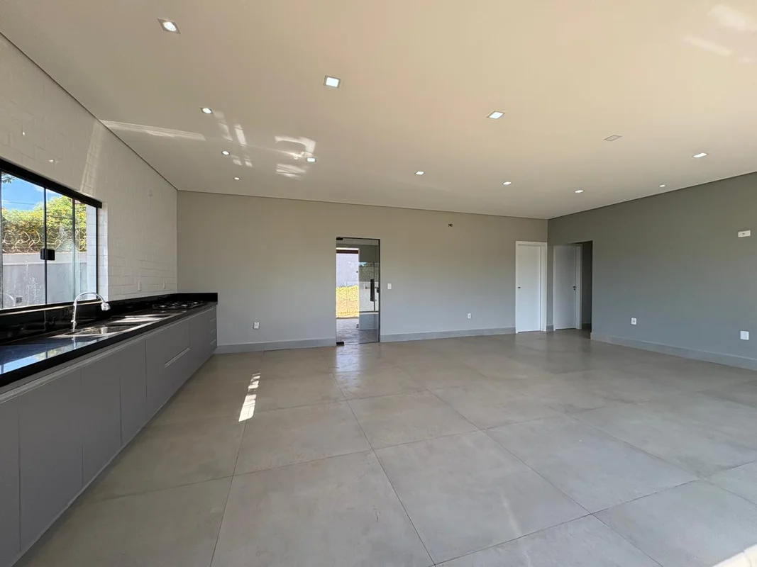 Casa nova à venda no Privê Morada Sul – Etapa A | Jardim BotânicoCasa térrea nov...
