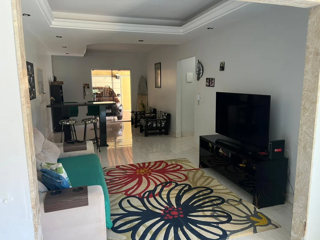 CASA À VENDA NA REGIÃO DA CHÁCARA DO GOVERNADOR — LOCALIZAÇÃO E ALTO POTENCIAL D...