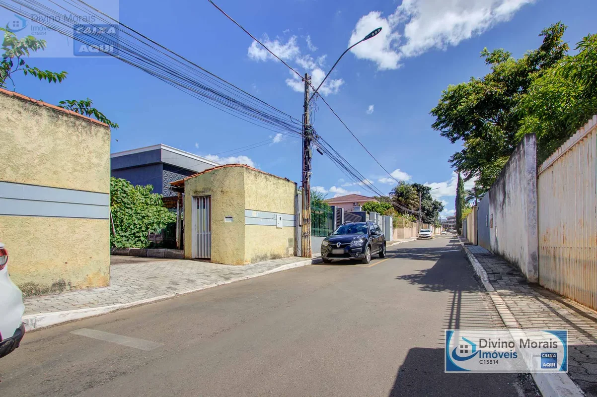 Excelente casa na RUA 5 - Condomínio Porto Belo IICondomínio localizado em uma d...