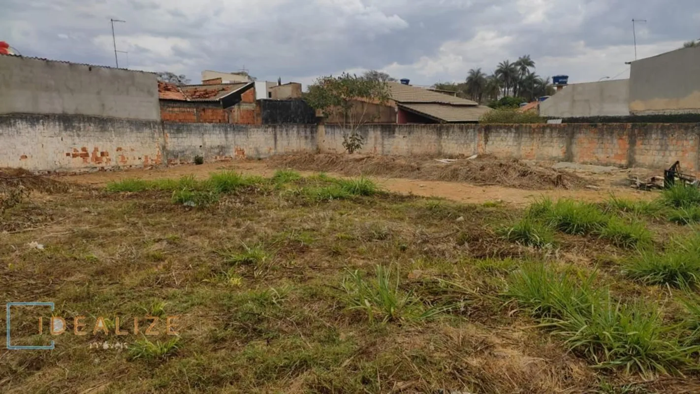 IDEALIZE VENDE LOTE EM SÃO SEBASTIÃO Localização: ?RUA 05 - LOTE N° 121 - BAIRRO...