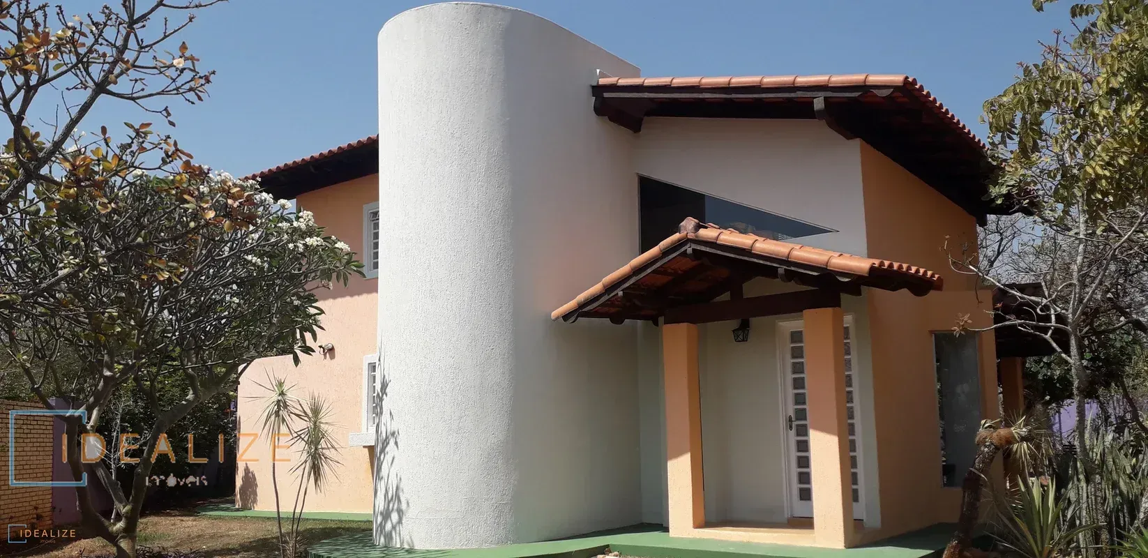 IDEALIZE IMÓVEIS VENDE:CASA DE ESQUINA NO CONDOMÍNIO ENTRE LAGOS, ETAPA 02:Se vo...